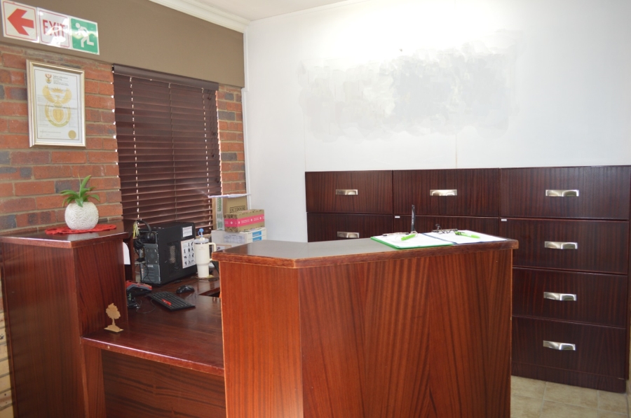 Commercial Property for Sale in Wilkoppies North West